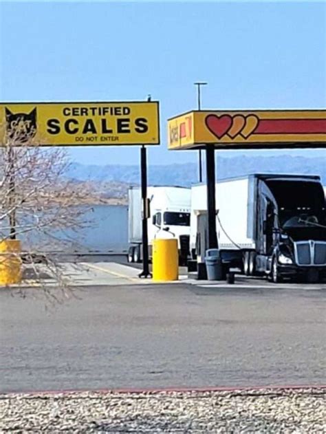 How To Weigh Your Truck Or Rv On A Cat Scale Mortons On The Move