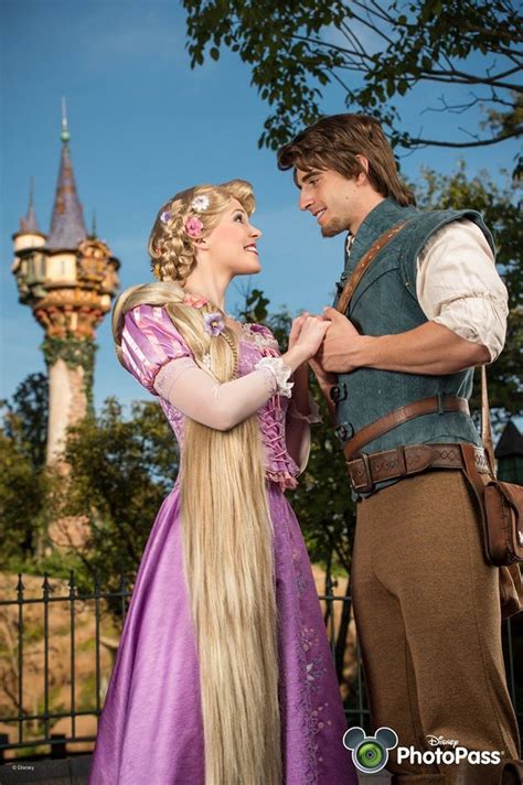Rapunzel And Flynn Photopass Walt Disney Disney Couples Disney Magic
