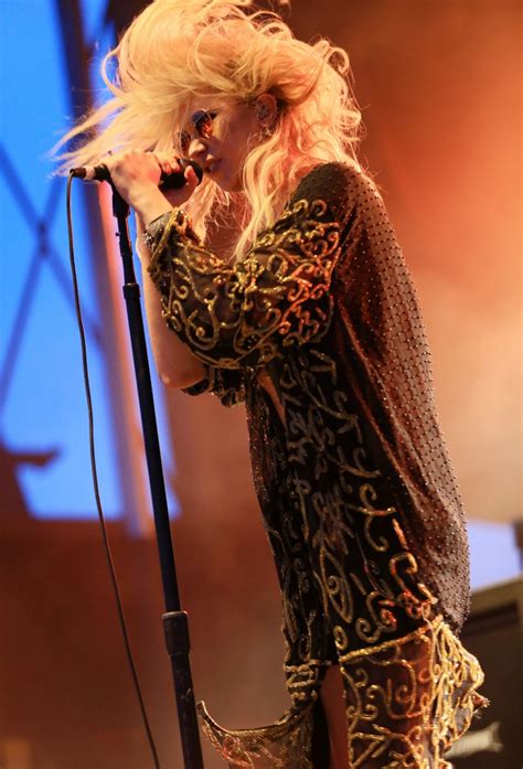 Taylor Momsen Performing At Rocklahoma In Pryor May 2014