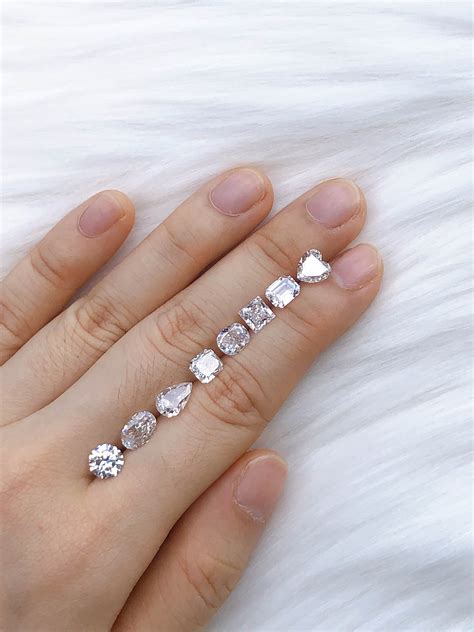 Pick The Right Engagement Ring Diamond Shapes 2020 Zcova