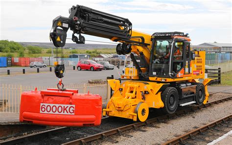 Road Rail Cranes Gos Tool And Engineering Services Ltd