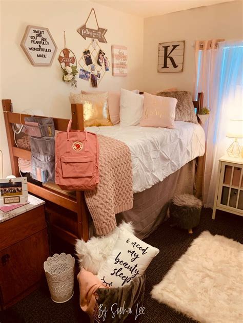 Obsessed With This Dorm Room Organization Freshman Year Dorm Room Hacks