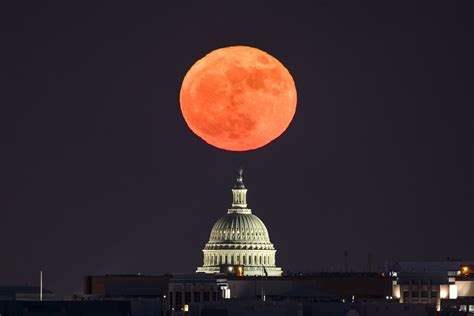 First Supermoon Of 2021 Pink Moon This Monday Heres How To Spot It