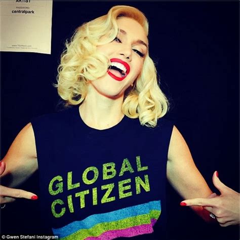 Chatter Busy Gwen Stefani Flashes Pink Bra At Global Citizen Festival Soundcheck Photos