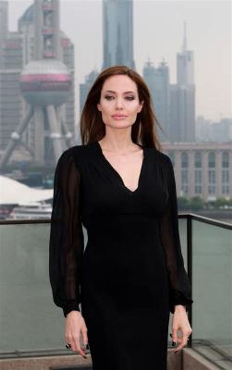 Angelina Jolie Nato To Fight Sexual Violence In War Zones