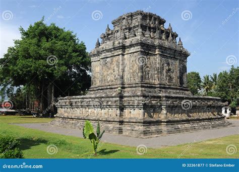 Buddhist Temple Of Pawon Near Borobudur Stock Image Image Of Buddhism