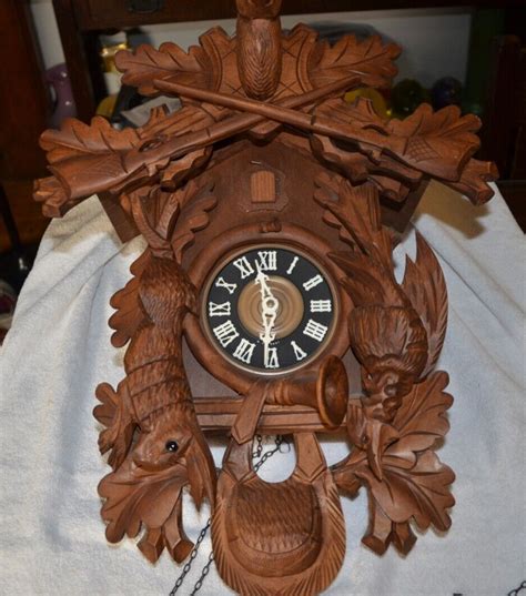 Large Vintage Black Forest Cuckoo Clock Hunter Regula Logo Albert