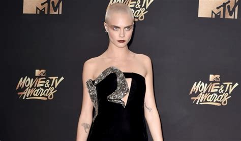 Cara Delevingne Reveals Her Harvey Weinstein Encounter On Instagram Daily Front Row