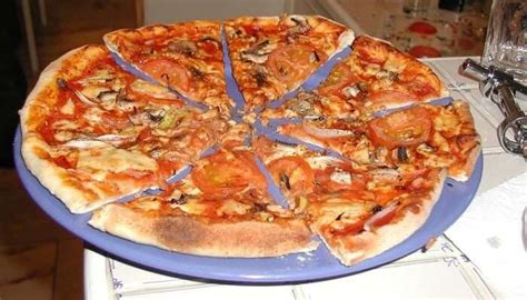 Rome is definitely one of the best places in the world to have the best pizza. 14 Places In The World To Have The Best Pizza: Travel For ...