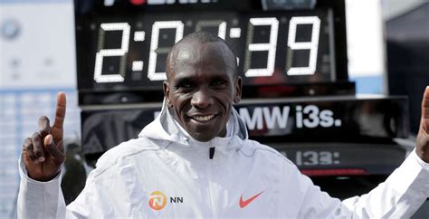 Eliud Kipchoge Sets New World Record In Berlin Marathon Win