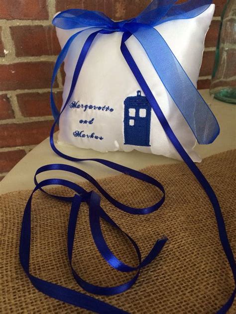 The Ring Pillow How To Have The Ultimate Doctor Who Wedding
