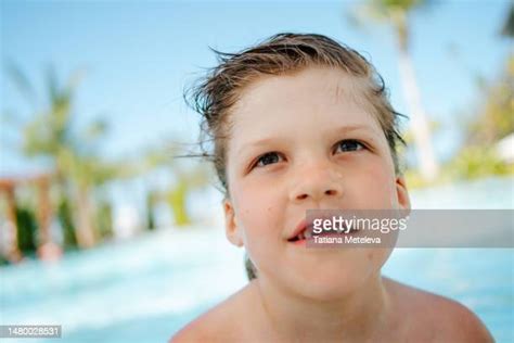 Dubai Swimmingpool Photos And Premium High Res Pictures Getty Images