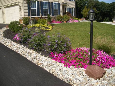 21 Top Photos Ideas For Driveway Landscaping Ideas Brainly Quotes