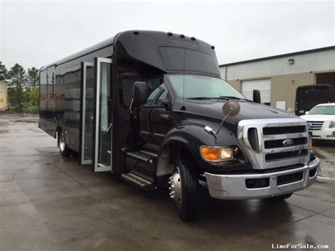 Used 2010 Ford F 650 Mini Bus Shuttle Tour Glaval Bus Aurora