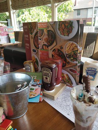 .tree hotel & restaurant, west camel: Walnut Tree, Wakefield - Restaurant Reviews, Phone Number ...