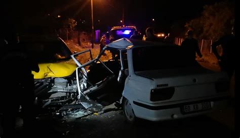 Tokatta iki otomobil çarpıştı 6 yaralı Tokat Haberleri