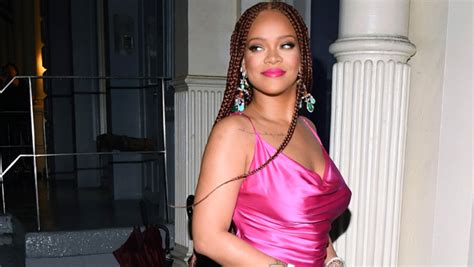 Rihanna Shows Off Bikini During Night Swim — Pic Hollywood Life