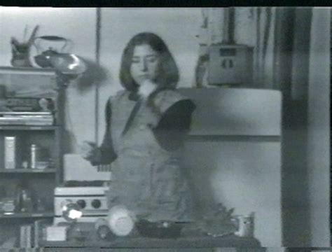 Martha Rosler Brooklyn Ee Uu 1943 Semiótica De La Cocina