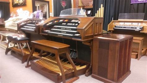Conn Theatre Organ Deluxe 652 And Leslie 705 Conn 652 Deluxe Type Ii 3