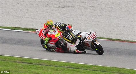 Marco Simoncelli Dead After Malaysian Motogp Crash Daily Mail Online