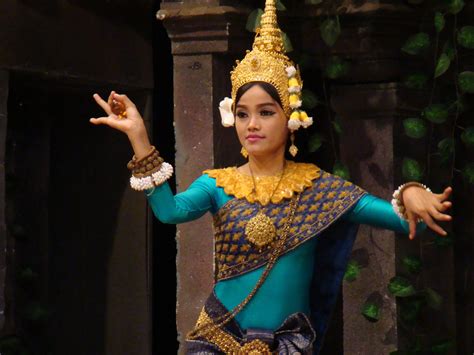 Apsararoyal Ballet Dancer Of Cambodia Royal Ballet