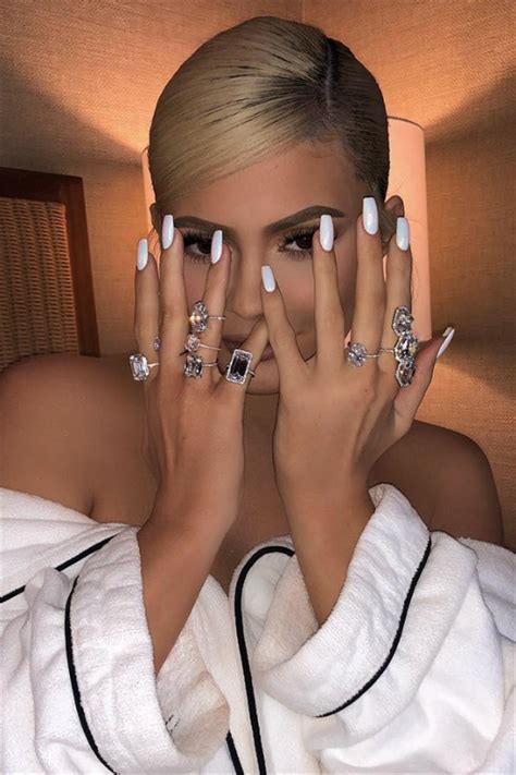 Trendy Nail Art Ideas From Celebrities You Must Know In 2020 Women Fashion Lifestyle Blog