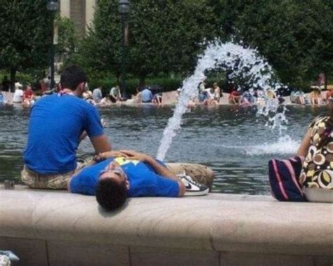 20 Perfectly Timed Photos Gallery Ebaums World