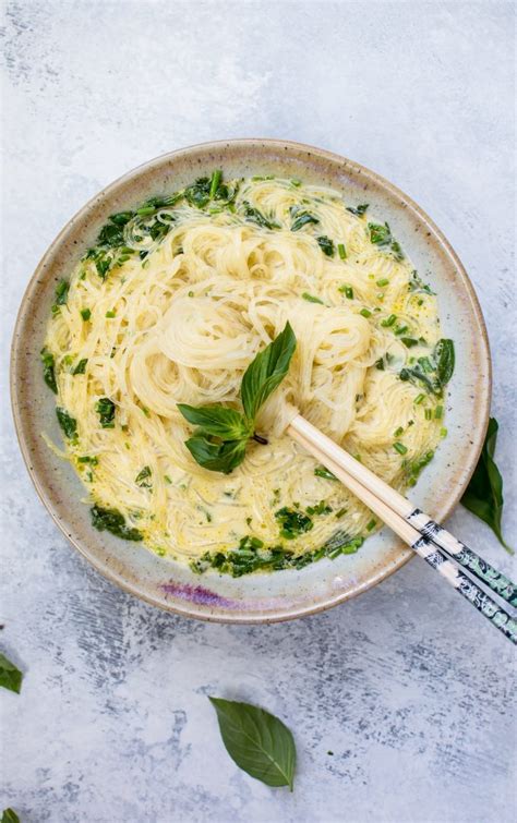 15 Minute Vegan Thai Green Curry Soup With Vermicelli