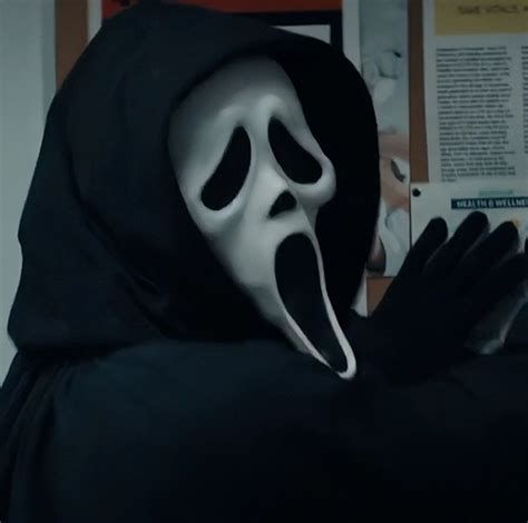 Scary Movies Horror Movies Ghostface Scream Scream Franchise Big
