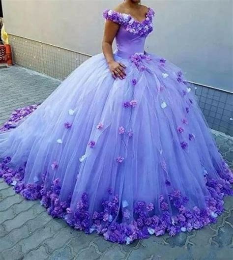 Gorgeous Purple Quinceanera Dresses Hand Made Flowers Ball Gown Sexy V Neck Lace Up Prom Dresses