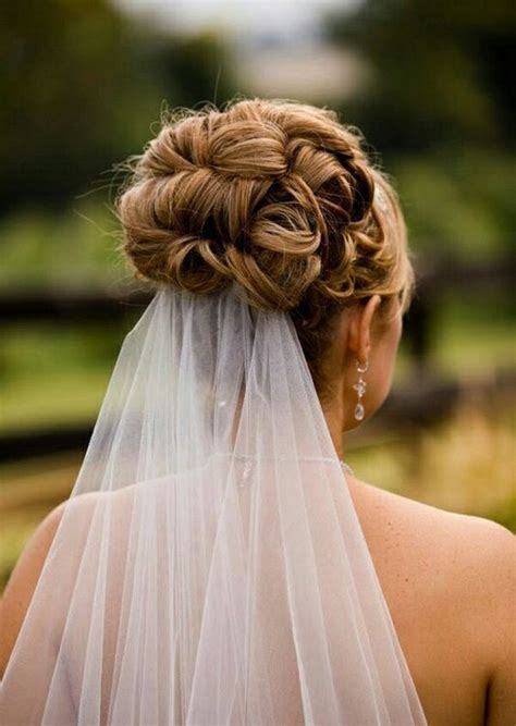 10 Updo Wedding Hairstyles With Veil Fashionblog