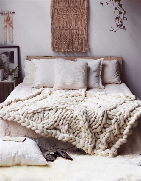 How to Get the Bohemian Aesthetic in Your Bedroom - Simply ...
