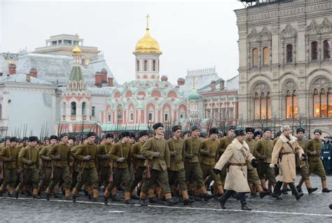 russian soldiers in the form of the great patriotic war at the parade on red square in moscow