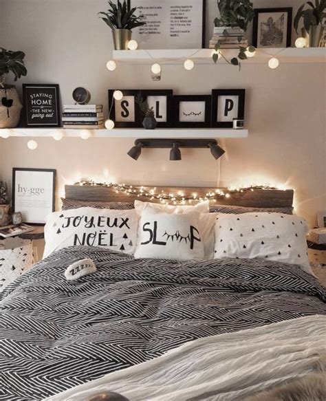 Con tratti moderni e dettagli minimal, la camera da letto completa sirio permette una sapiente gesti. 1001 + Ideen für eine Tumblr Zimmer Deko - Viele ...
