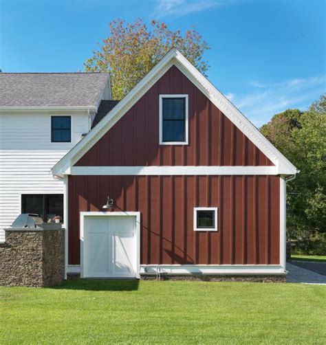 T111 Siding Garage And Shed Farmhouse With 3 Car Garage Barn Light