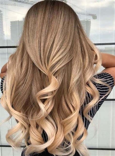See Here The Most Amazing And Universally Flattering Honey Blonde Hair