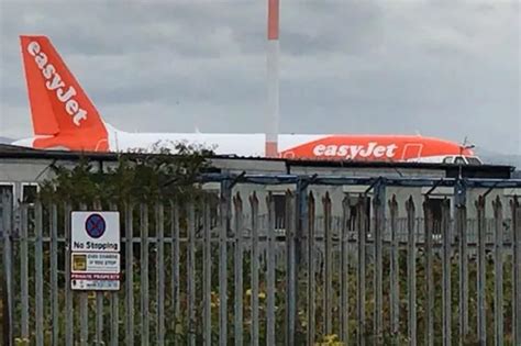 Easyjet Plane Forced To Return To Liverpool Airport Minutes After Take