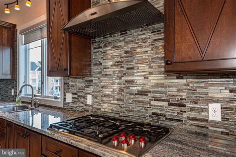 Check spelling or type a new query. Backsplash Ideas for Granite Countertops | Photo Gallery