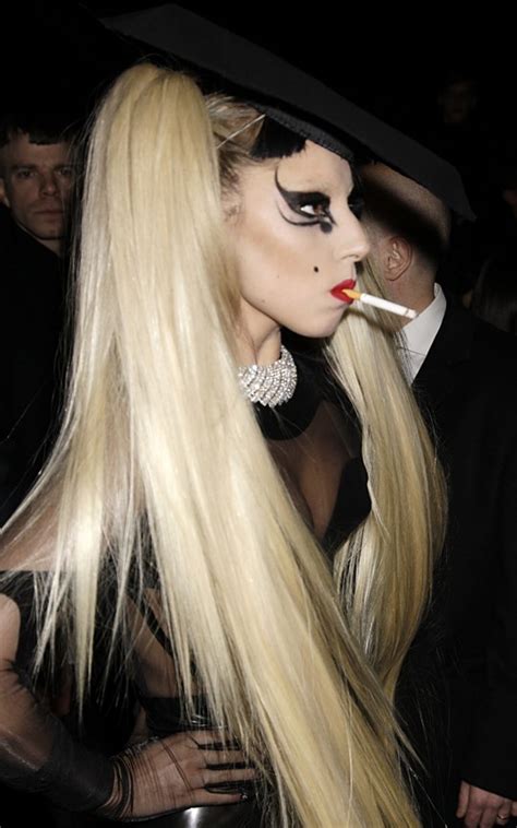 Lady Gaga Went Cold Turkey To Kick 40 A Day Smoking Habit Metro News