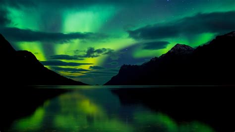 Download Night Nature Aurora Borealis 4k Ultra Hd Wallpaper By Geir