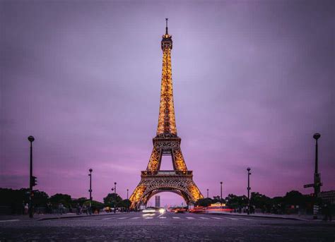 8 Tips For Visiting The Eiffel Tower At Night Discover