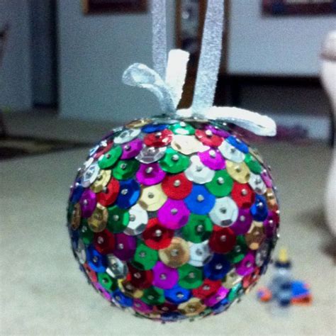 Easy And Cute Diy Ornament All You Need Is Stick Pins