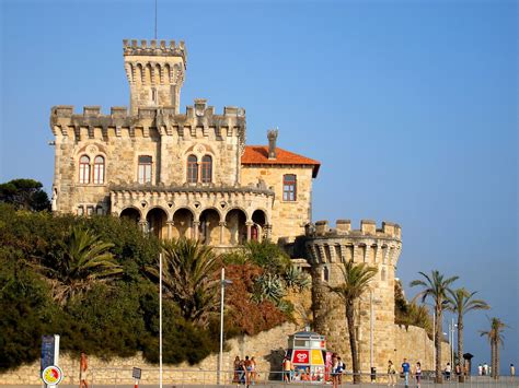 Estoril portugal is located on the portuguese riviera. Cruz Fort on Tamariz Beach in Estoril, Portugal | Encircle ...