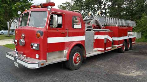 Pierce 1985 Emergency And Fire Trucks