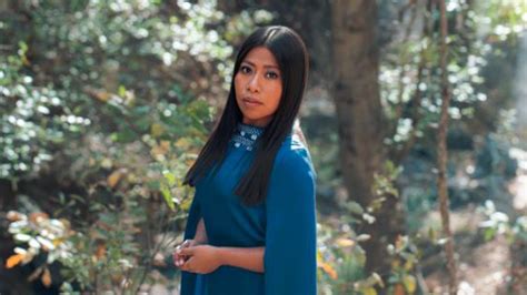 Yalitza Aparicio Llevó Unos Skinny Jeans Azules En Sus Vacaciones En Puebla Vogue