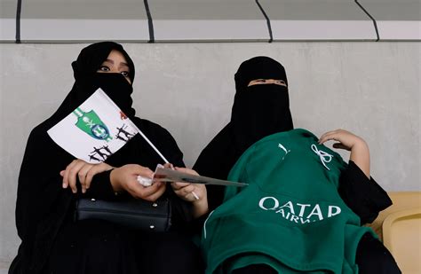 حضور زنان عربستان سعودی در استادیوم فوتبال ایران اینترنشنال