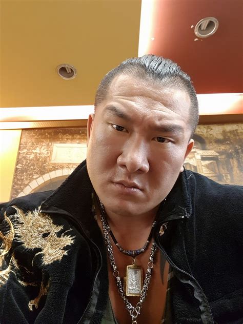 Последние твиты от 伊藤潤二 (@junjiitofficial). 再爆盜圖風波？「館長」遭諷「虧你網紅」 臉書怒譙：多少人用我的圖片