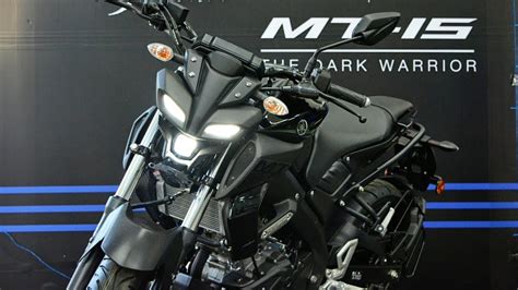 This bike is powered by the 155.00 cc engine. HOW MUCH YAMAHA MT 15 BLACK? - YouTube