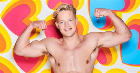 Love Island Contestant Ollie Williams Quits Itv2 Show After Hunting Row