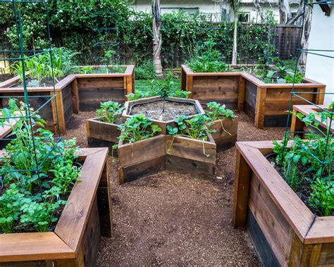 Backyard Garden Deck Verandas And Herb Garden Layout In 2020